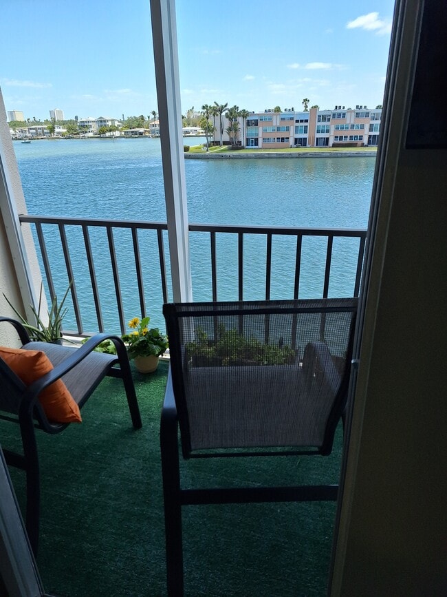 Photo - 7645 Sun Island Dr S Unit 307
