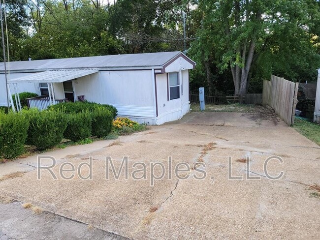 Photo - 832 Briny Ln