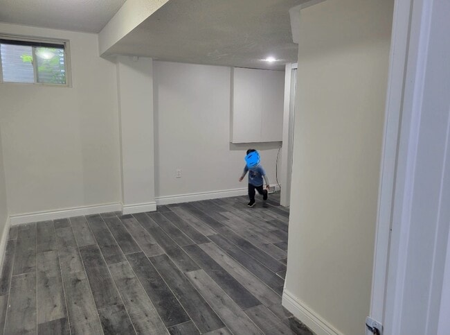 Building Photo - 310 Wettlaufer Terr