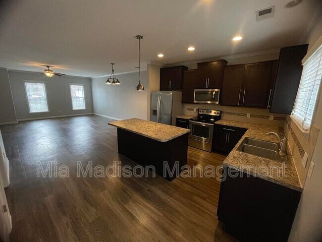 Photo - 115 Reese Way