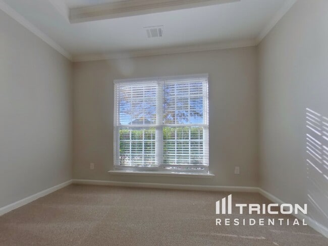 Photo - 808 Wade Farm Dr