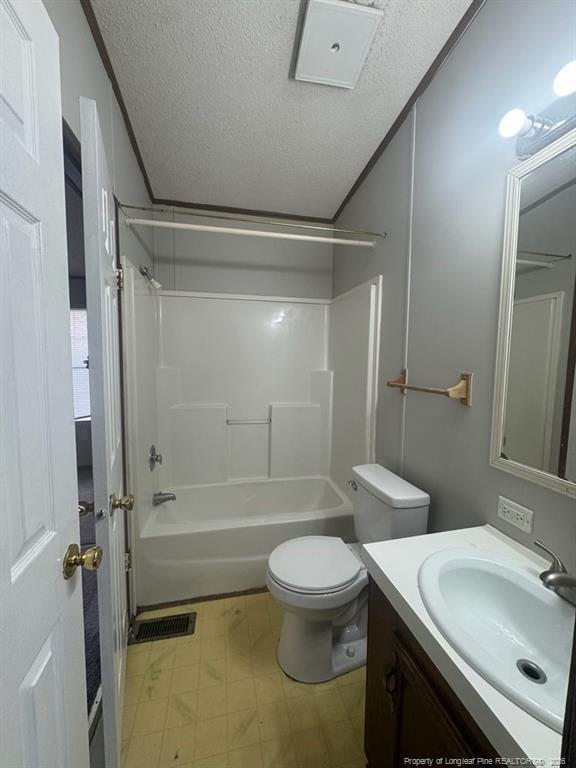 142 Oak St