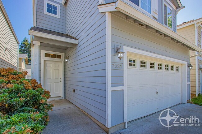 Photo - 7021 NE 55th St