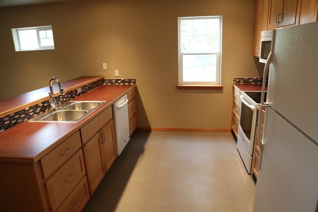 Photo - 710 Valencia St