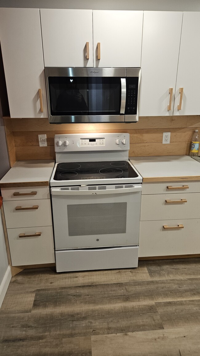 Photo - 862 River St Townhome