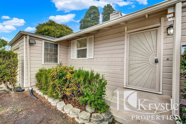 Photo - 1047 Valle Vista Ave