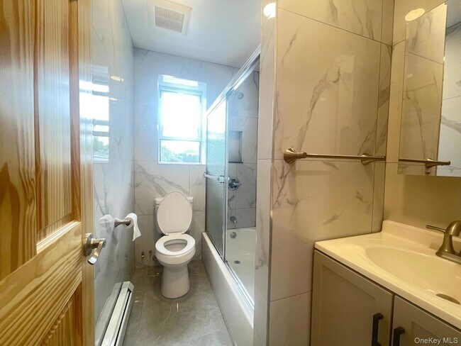 Photo - 1006 Jericho Tpke Unit 2R
