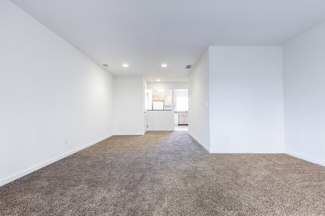 Photo - Devonshire Village