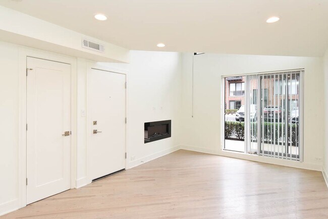 Photo - 652 W Randolph St Unidad D101F