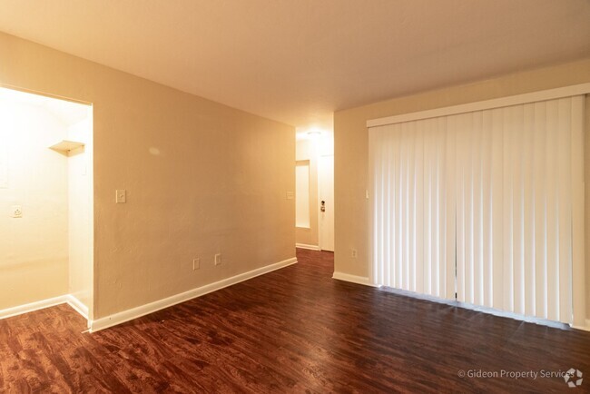 Building Photo - Cedar Ridge Unit 513C Rental