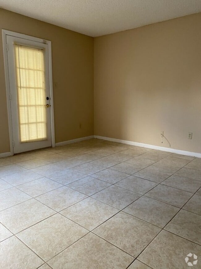 Building Photo - 5530 Chrishire Way Rental