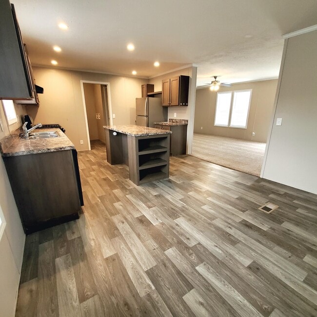 Building Photo - 9339 Starboard Dr
