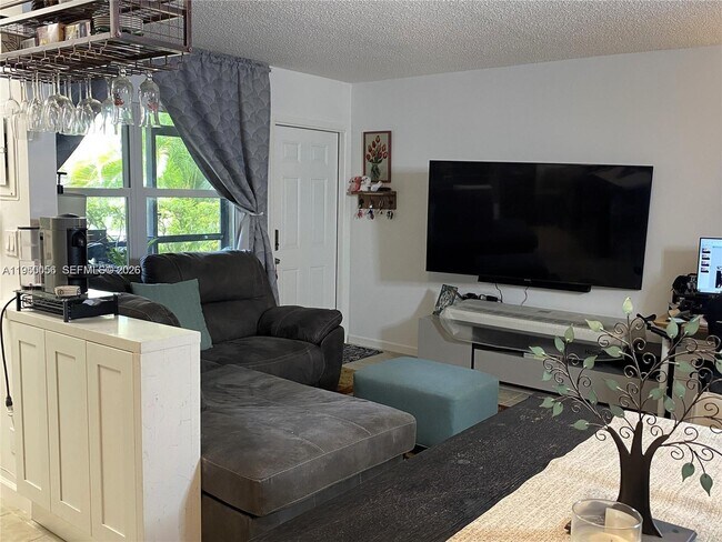 Photo - 1425 Arthur St Unit 115B