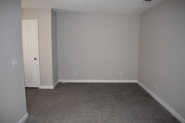 Photo - Cozy & Convenient 1-Bed Unit | Centrally Located Near Bases & Parks Unit E