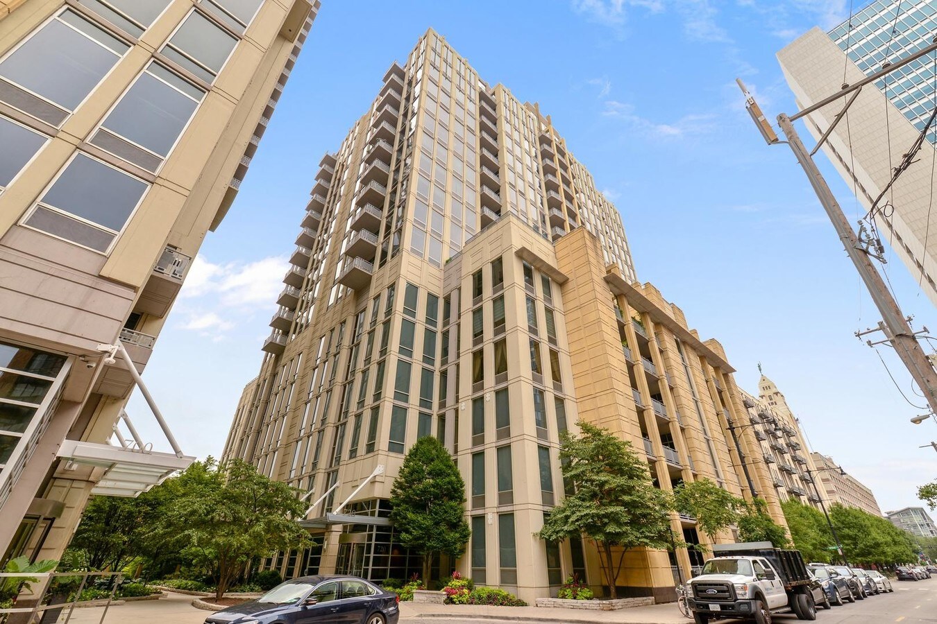 Photo - 720 N Larrabee St Condo