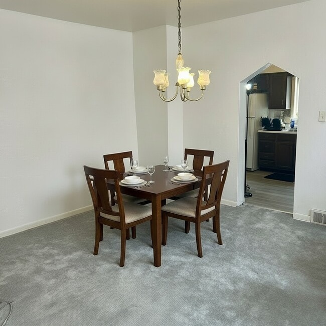 Photo - 626 Baldwin St