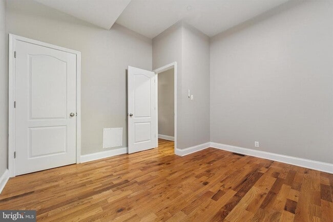 Photo - 605 N 34th St