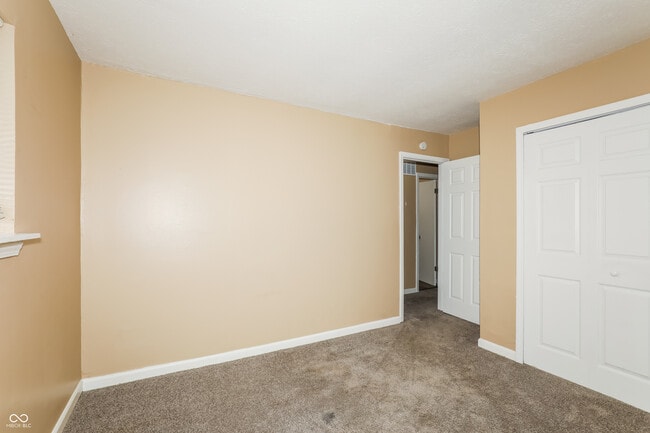 Photo - 5804 Coppock Ln