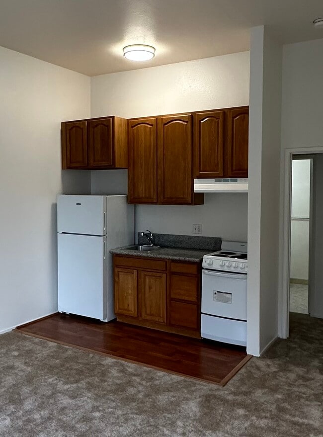 Sutter Street Apartments