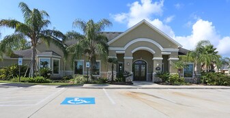 Texas Southern University Off Campus Housing Apartments Houston Tx Reserve At Fall Creek