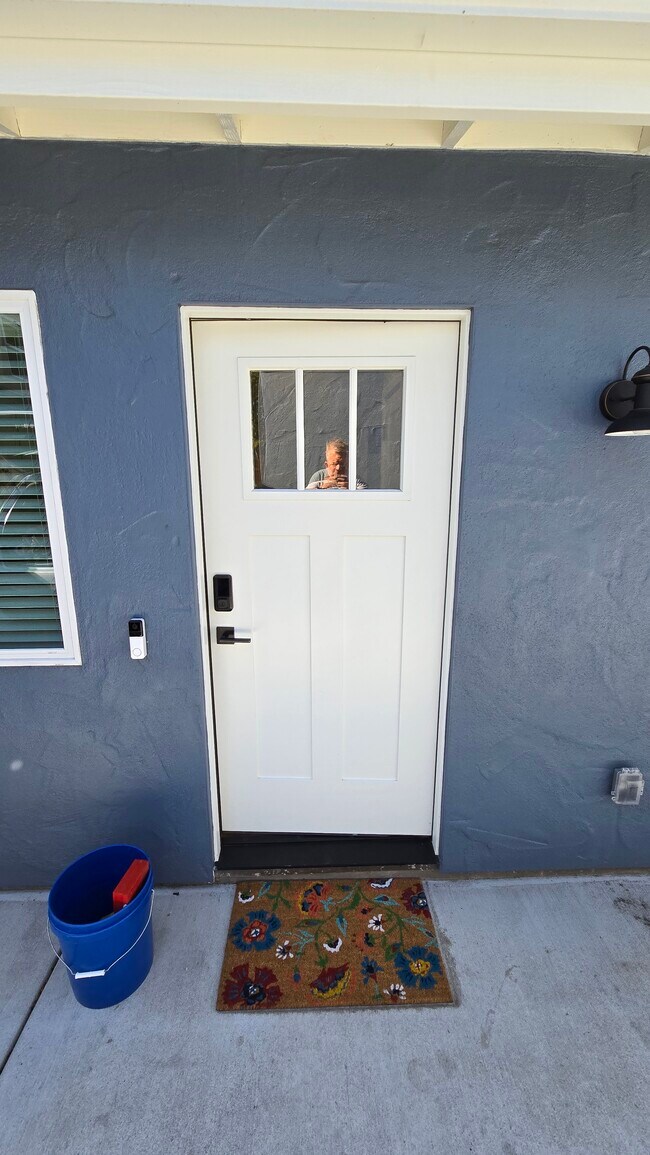 Building Photo - 738 Locust St