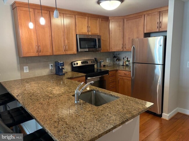 Photo - 888 N Quincy St Unit 407