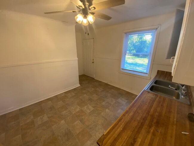 Photo - 2814 Fleming Dr