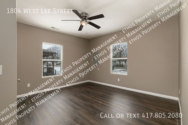 Photo - 1804 W Lee St