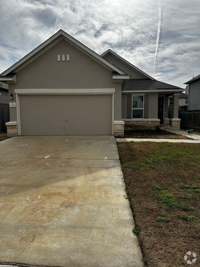 Building Photo - 3 Bedroom, 2 Bath home for rent in Belton ISD