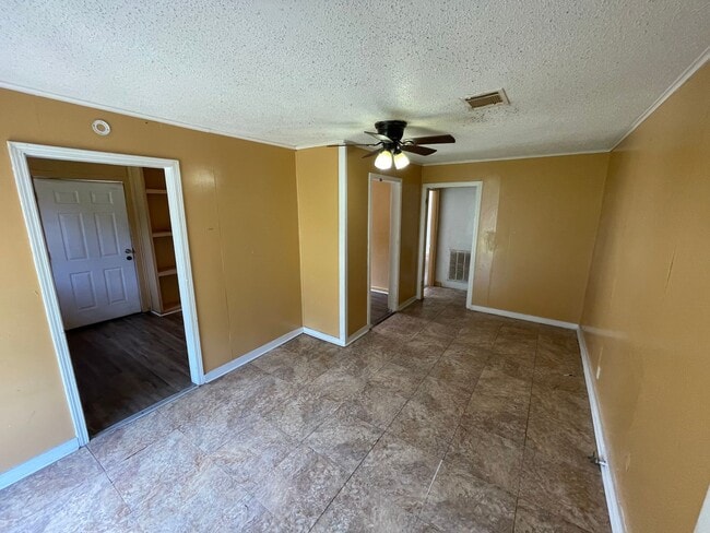 Photo - 3445 Penick St