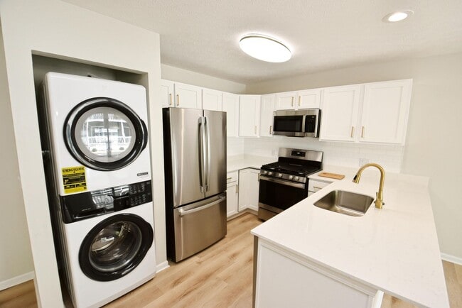 Photo - 18085 Bulla Rd