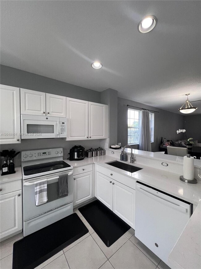 Photo - 681 NW 42nd Ave