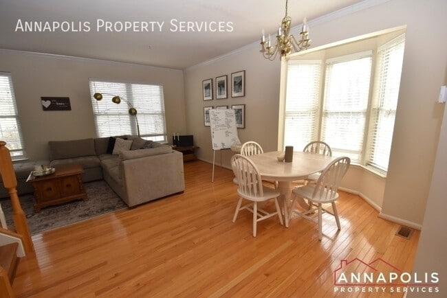 Photo - 34 Millhaven Ct