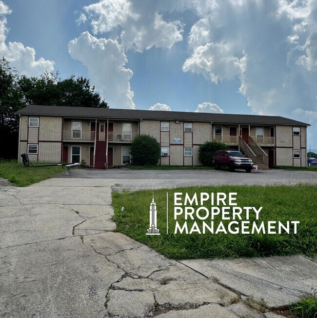Building Photo - Available For Immediate Move-In! Unit A
