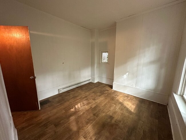 Photo - 11 N Ann St Unit Apt 1