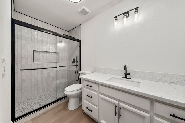 Photo - 302 Carlina Ct