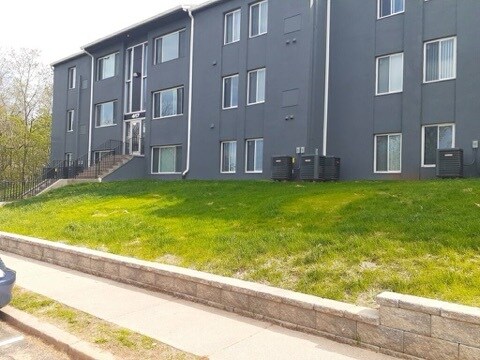 Photo - Royal Arms Apartments