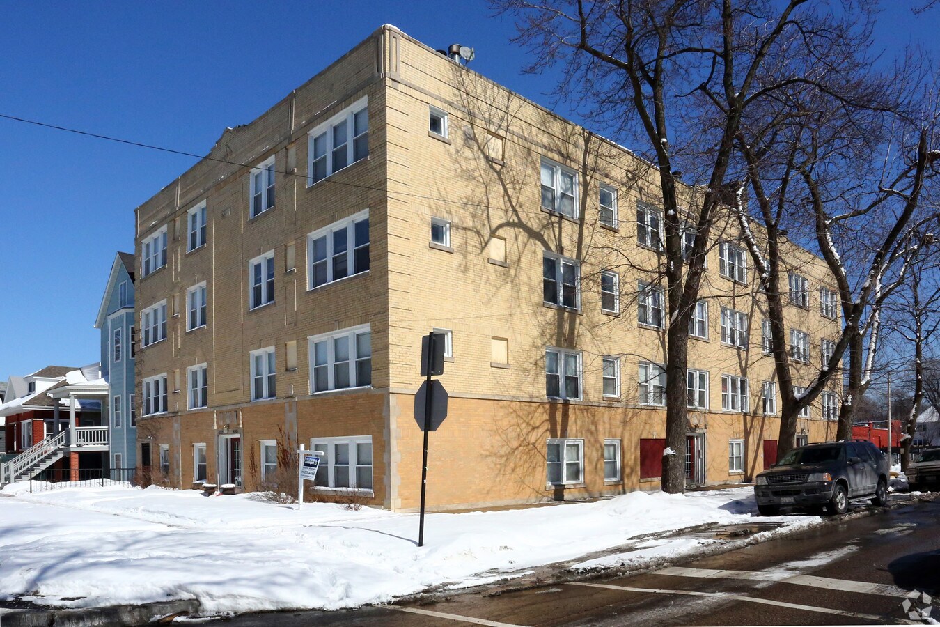 Photo - 4201-4205 N Sawyer Ave