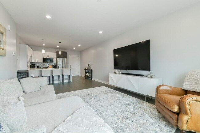 Photo - 2 Cliveden St Unidad 203 E