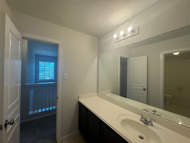 Photo - 8107 Gran Villa Dr