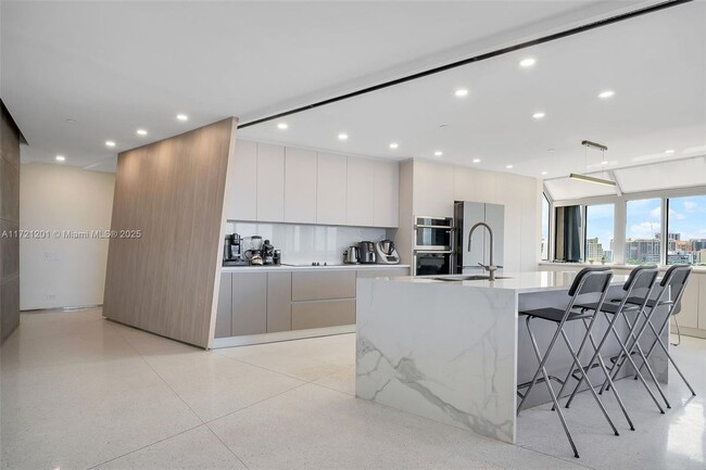 Photo - 151 Crandon Blvd Apartamento