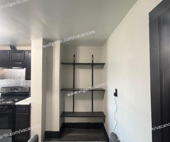 5035 Tod Ave Unit 2 Rear