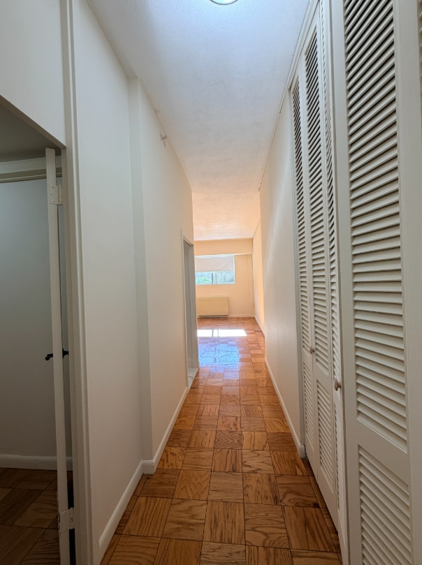 16 Monmouth Ct