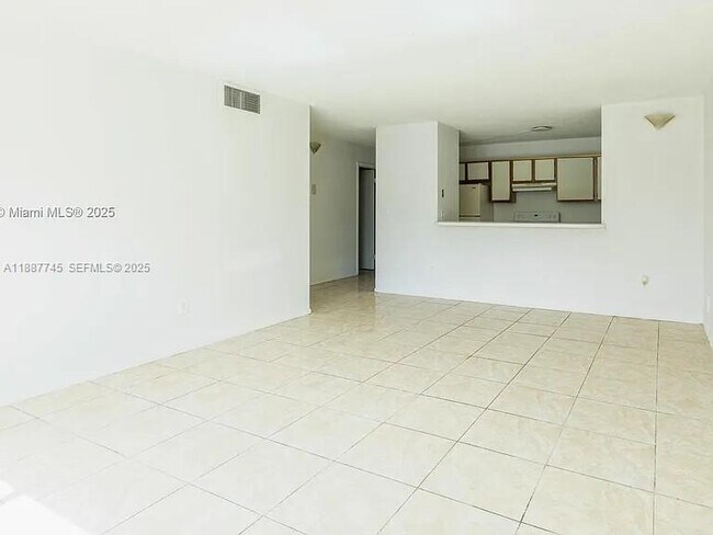 Photo - 14850 Naranja Lakes Blvd Unidad B1B