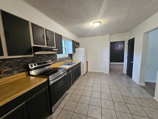 Photo - 4 Bedroom