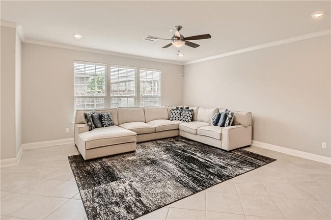 Photo - 303 White River Dr