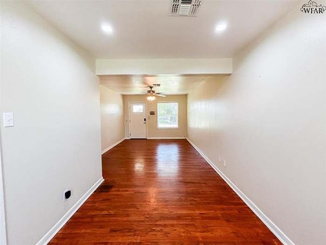 Photo - 1514 Christine Rd