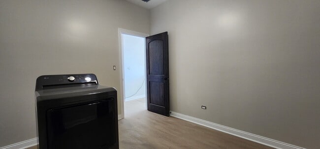 Photo - 2552 S Central Park Ave