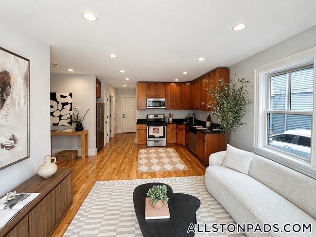 Photo - 84 Linden St Unit 1