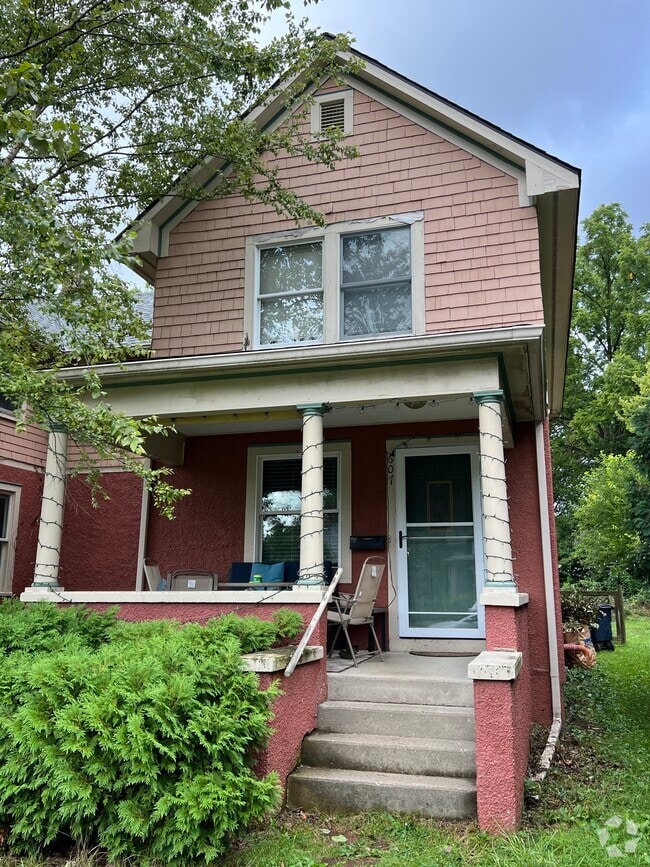 Building Photo - 607 Fountain St Rental